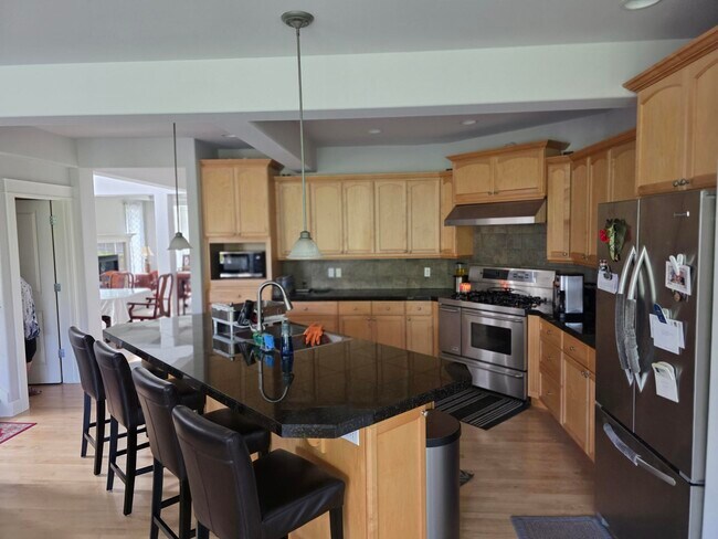 Foto del edificio - 540 Wilderness Peak Dr NW