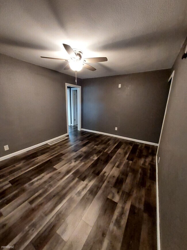 Building Photo - 3 br, 1 bath House - 1745 N Erie Ave