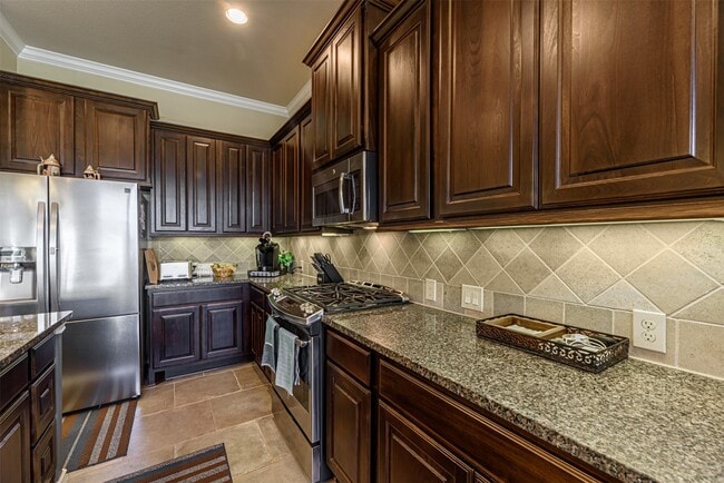 Building Photo - 16930 Makanda Dr