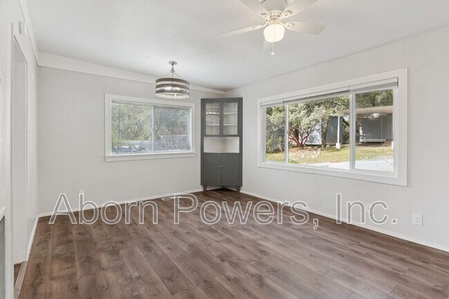 Foto del edificio - 3318 Big Cut Rd