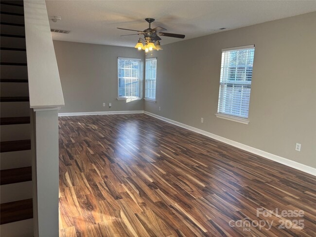 Foto del edificio - 14104 Bernardy Ln