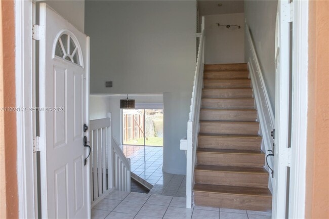 Building Photo - 985 NW 132nd Ct