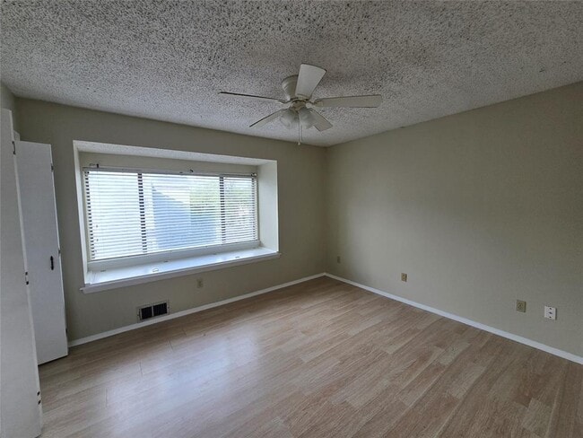 Building Photo - 1221 Hopkins St