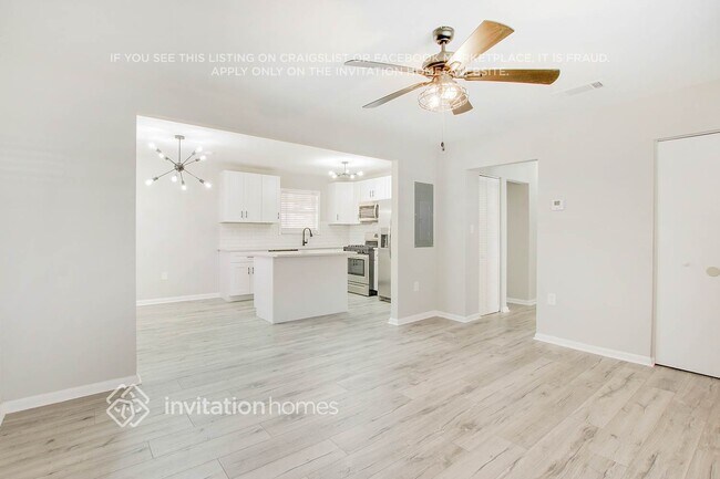 Foto del edificio - 4083 Ester Dr SW