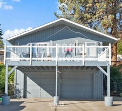 Building Photo - 820 S Liberty Dr