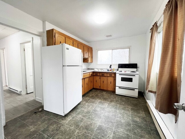 Building Photo - 72 Allandale Rd