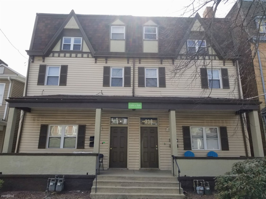 Primary Photo - 338 Meyran Ave