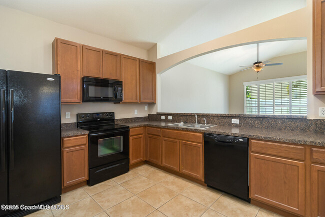 Foto del edificio - 3117 Arden Cir