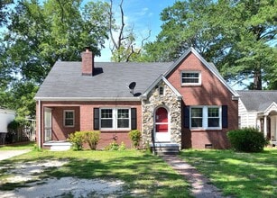 Building Photo - 945 Sycamore St