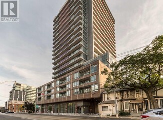 Building Photo - 120-1120 Parliament St