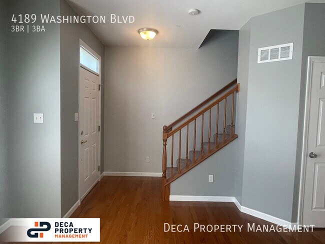 Building Photo - 3 Bedroom House