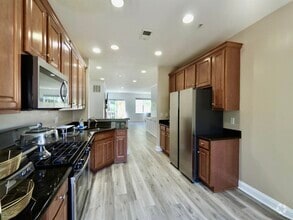 Building Photo - 49 Mallard Pl