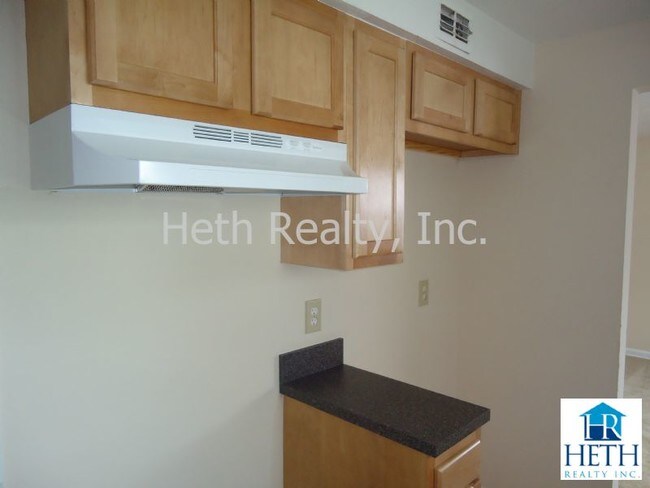 Building Photo - 311 Bonnlyn Dr