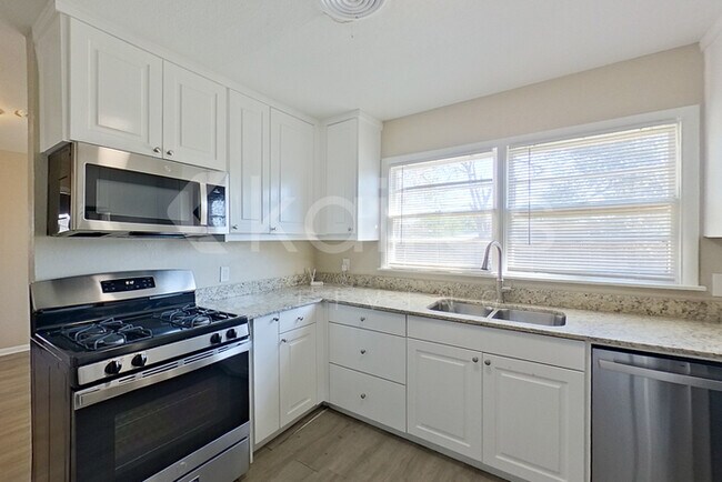 Foto del edificio - 1509 Bell St