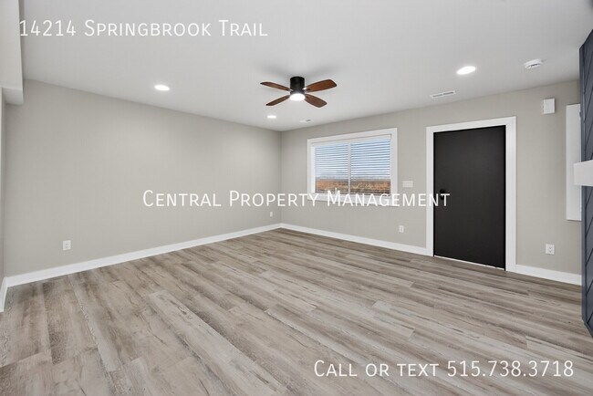 Foto del edificio - 14214 Springbrook Trl