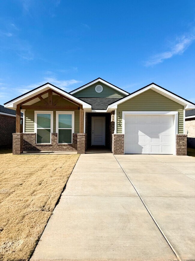 Building Photo - Brand New 3/2/2 Build Located On Cul-De-Sac In Matador Pointe!