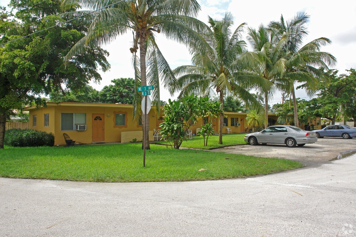 Foto principal - 2008 NE 3rd Ave