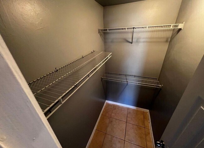 Building Photo - 4500 25th St SW