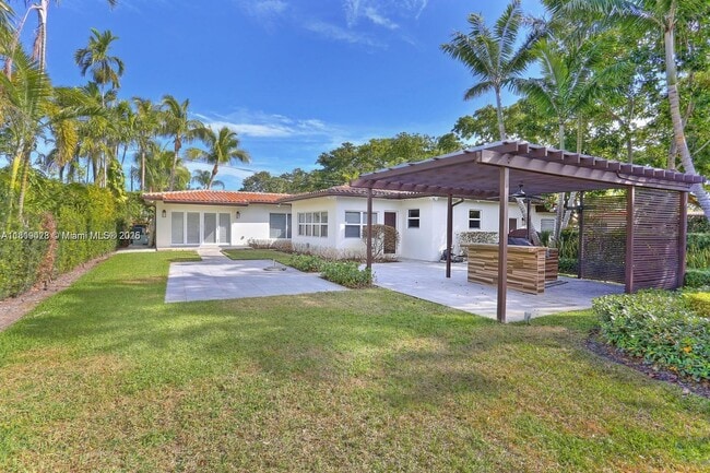 Building Photo - 1545 Baracoa Ave