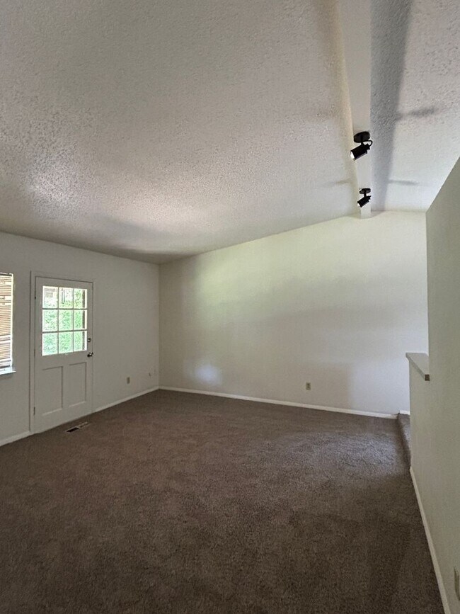 Photo - Spacious 3 Bedroom w/ 2 Car Garage House