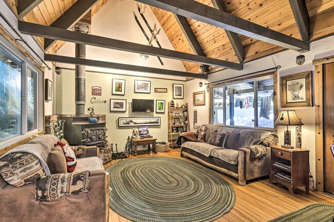 Building Photo - 1763 Narragansett Cir