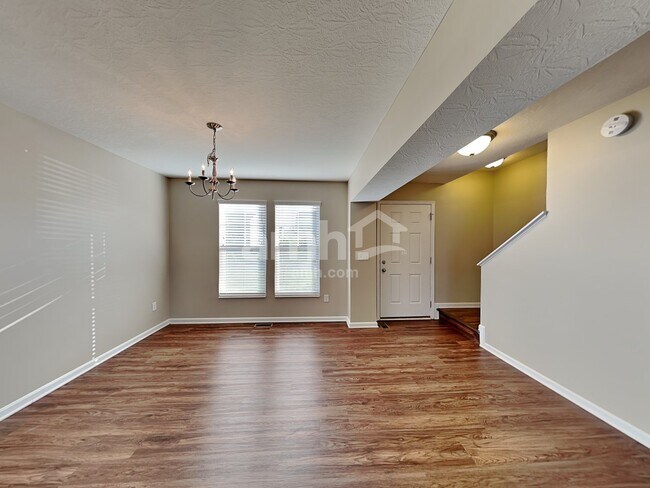Building Photo - 4190 Brookdale Court