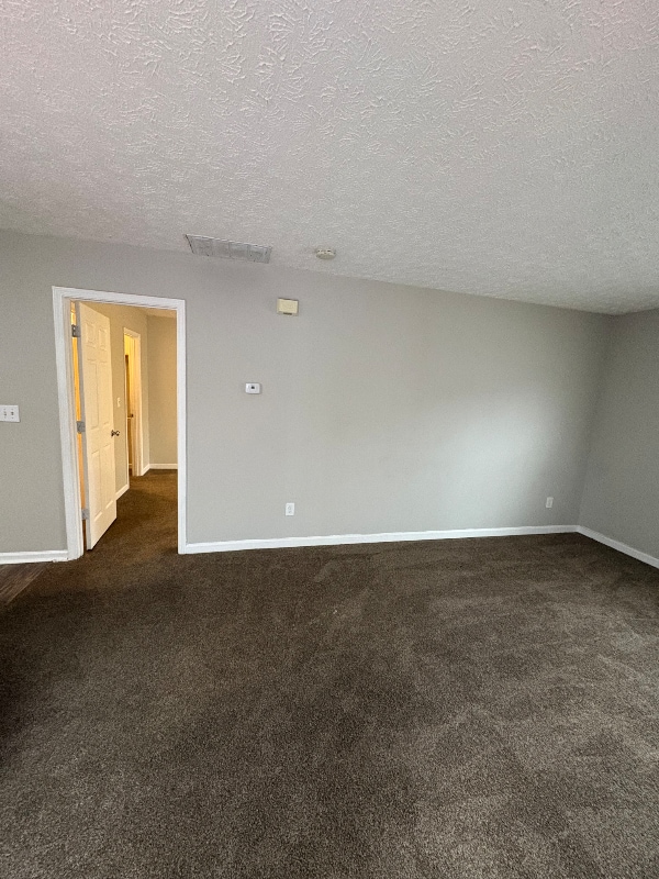 Building Photo - 2031 Sitser Ln