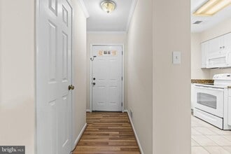 Building Photo - 786 N Vermont St