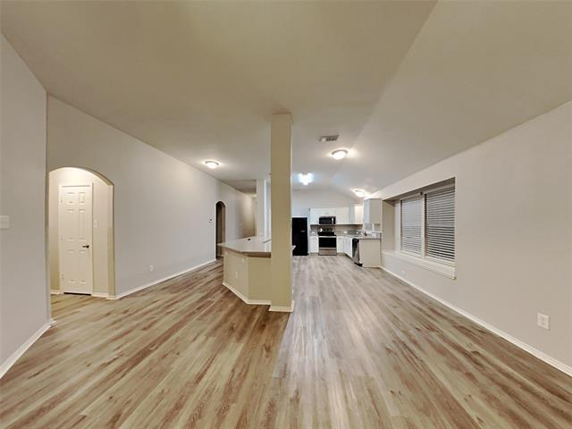 Building Photo - 820 Silverbrook Dr