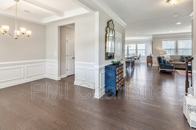 Foto del edificio - 9604 Rayneridge Drive
