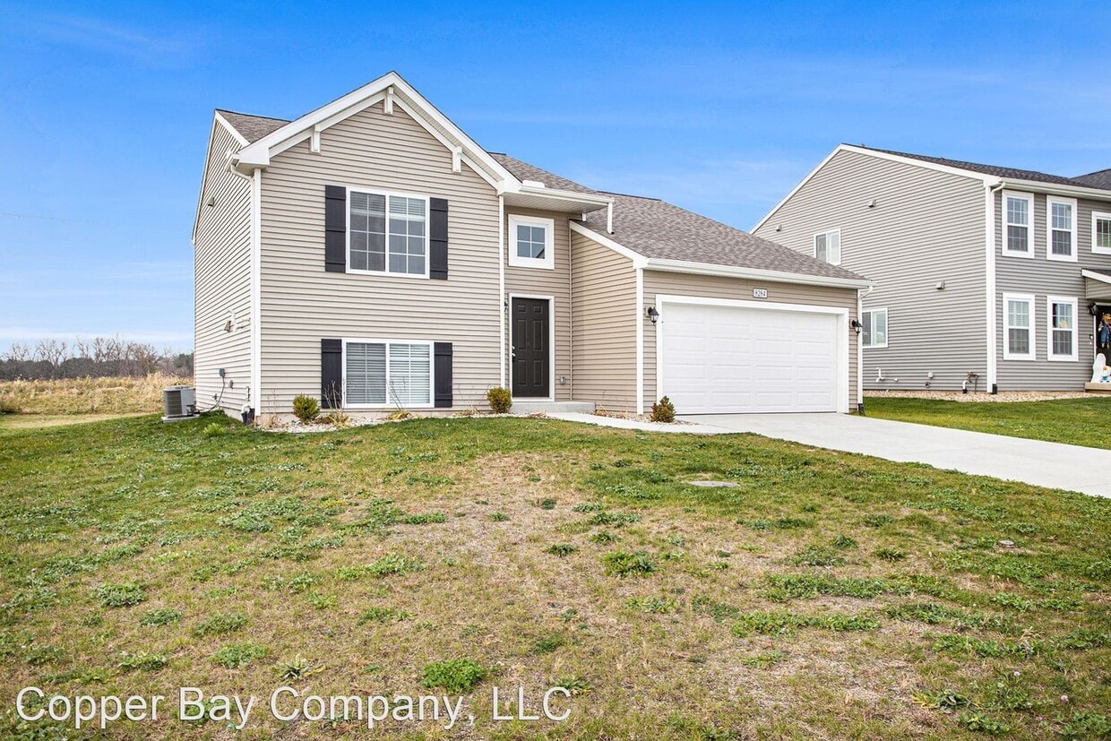 2674 Blooming Bud Ln, Grand Rapids, MI 49508 House Rental in Grand Rapids, MI