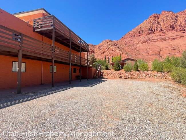 Building Photo - 4 br, 4 bath House - 370 N 100 E