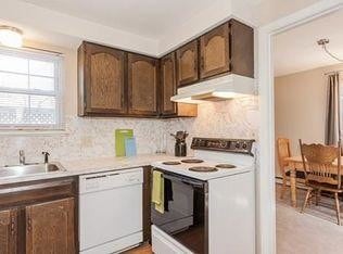 Primary Photo - 252 West St