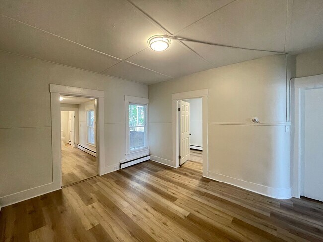 Building Photo - 53 Pennacook St