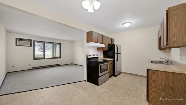 Building Photo - 640 Fox Knoll