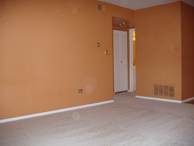 Foto principal - 6190 Pinewood Ct
