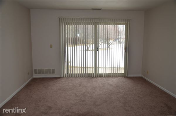Foto del edificio - 107 Glengarry Dr