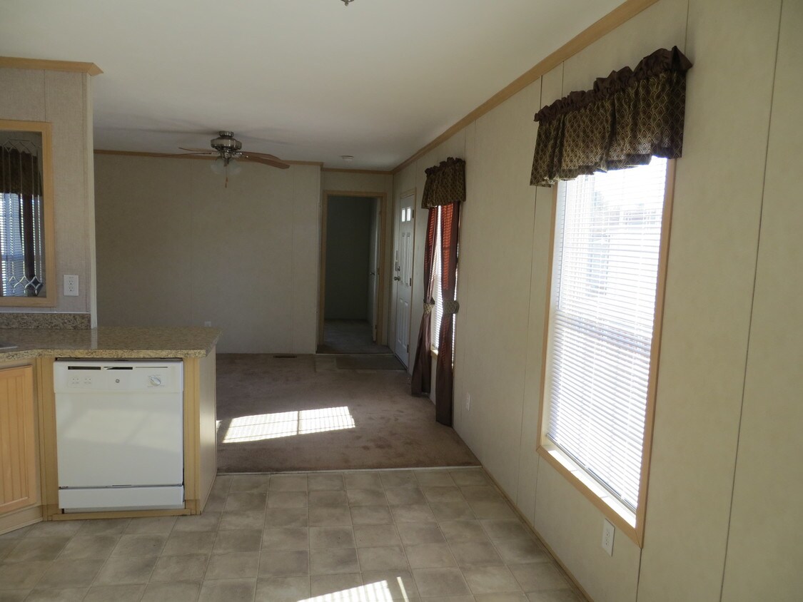 10 Clayton Dr, Jonesville, NY 12065 House Rental in Jonesville, NY