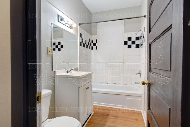 Foto del edificio - 731 Sutcliffe Ave