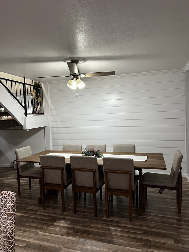 Dinning Room - 4636 N 19th Ave