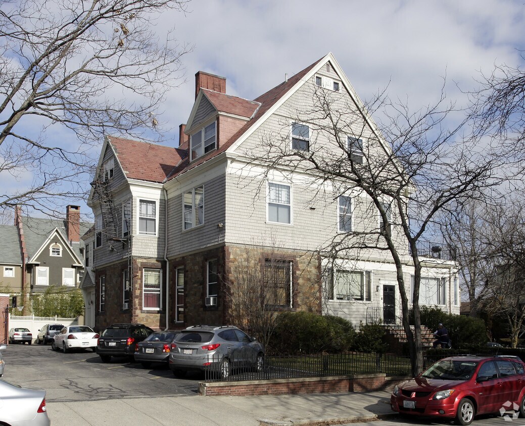 314 Angell St, Providence, RI 02906 Apartments in Providence, RI