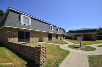 Building Photo - 2610 NE Evangeline Thruway