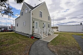 Building Photo - 155 Farm Ln