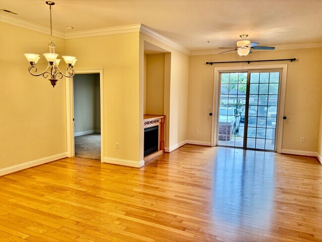 Foto del edificio - 3 bedroom/ 2 bathroom- Bennington on the Park