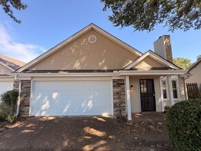 Building Photo - 2634 Bay Pointe Cir W