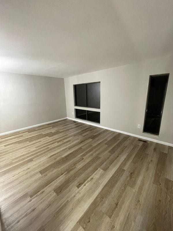 Foto del edificio - 290 Hilltop Ln