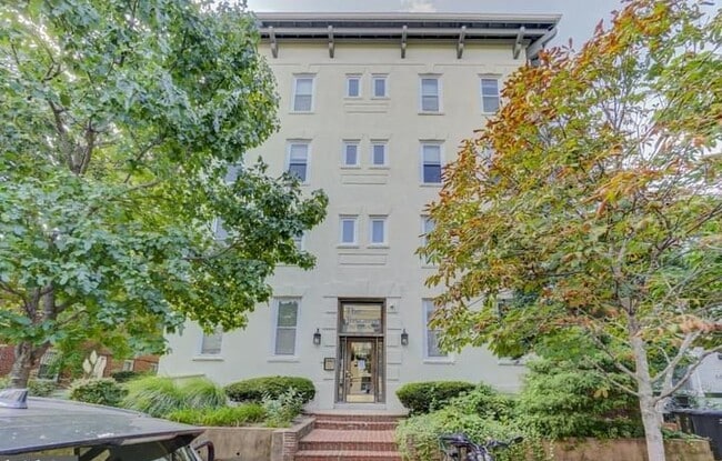 Building Photo - 676 4th St NE