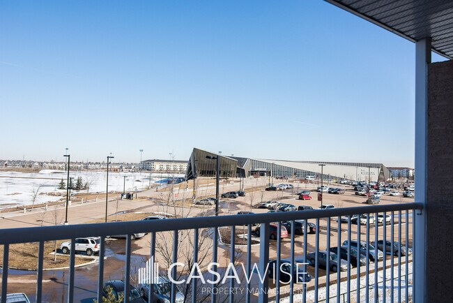 Photo du bâtiment - 4312-139 139 Ave NW