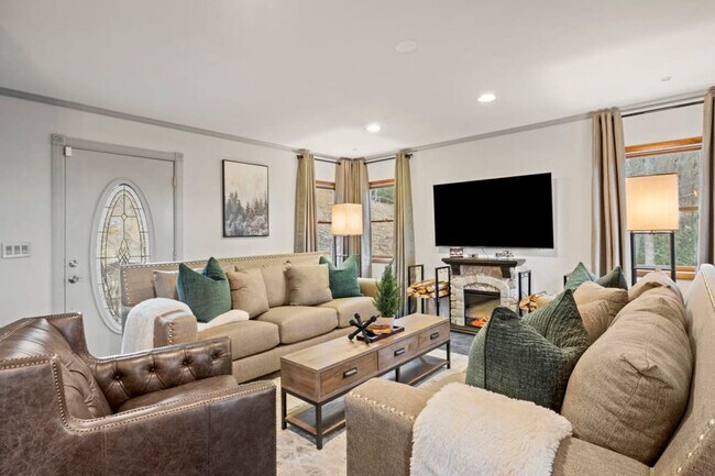 Foto del edificio - 106 Bishop Cove Rd