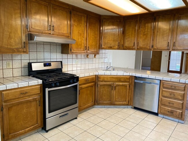 Foto del edificio - REDUCED!!  3 Bedroom 2 Bath with POOL!